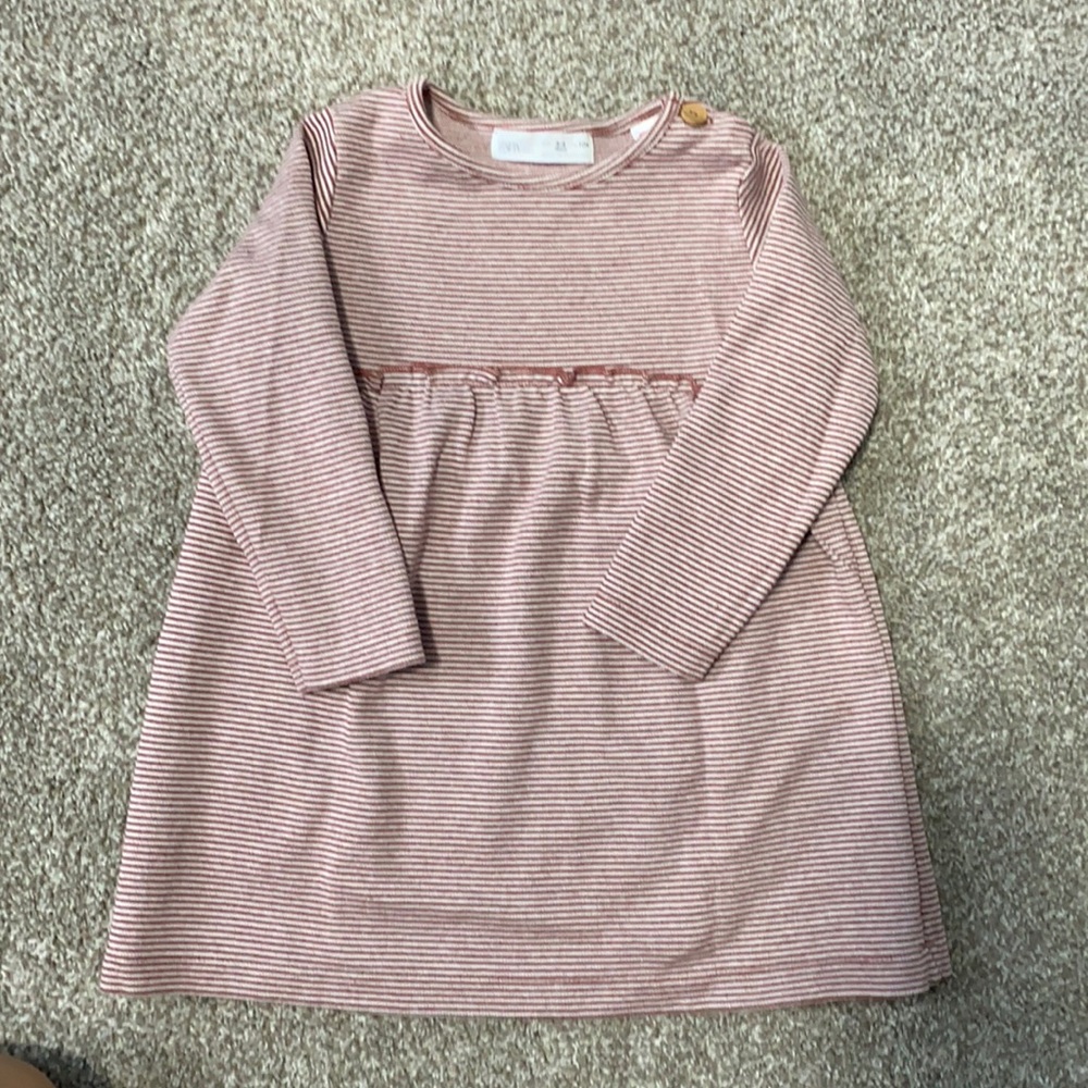 Zara dress 3-4y 104cm
